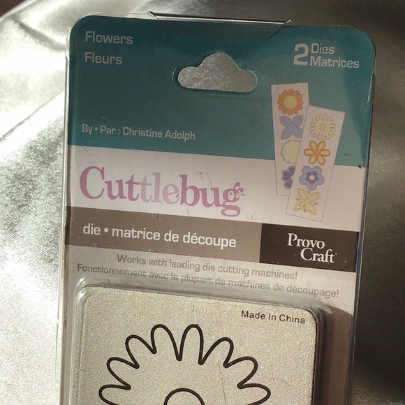 Cuttlebug Provo Craft Medal Stencils For Cutting Machine - Picture 2 of 5